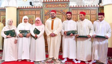 King Mohammed VI Hands Awards to Top Laureates of 2018-2019 Literacy Program